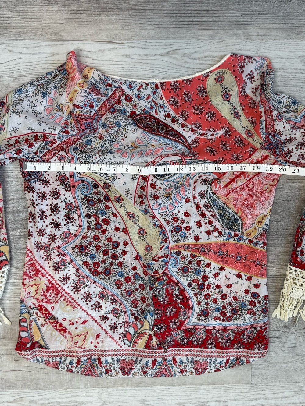 Sundance Terraza Paisley Boho Blouse Crochet Fringe V-Neck Tunic Top Size M - Picture 10 of 12